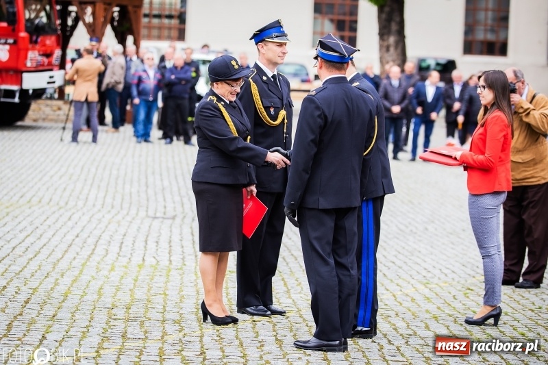 Zdjęcie w galerii na portalu naszraciborz.pl: Bogu na chwałę, ludziom na pożytek. Strażacy świętowali na zamku [FOTO i WIDEO] wiadomości z regionu