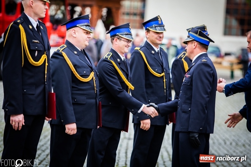 Zdjęcie w galerii na portalu naszraciborz.pl: Bogu na chwałę, ludziom na pożytek. Strażacy świętowali na zamku [FOTO i WIDEO] wiadomości z regionu