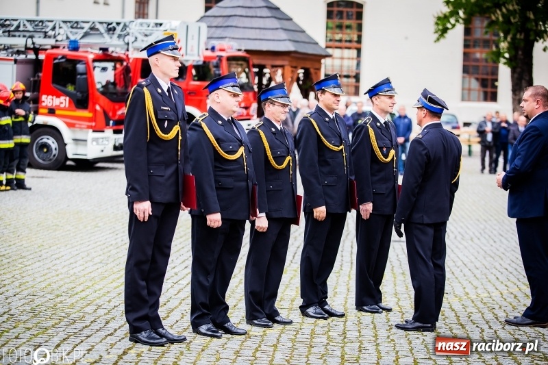 Zdjęcie w galerii na portalu naszraciborz.pl: Bogu na chwałę, ludziom na pożytek. Strażacy świętowali na zamku [FOTO i WIDEO] wiadomości z regionu