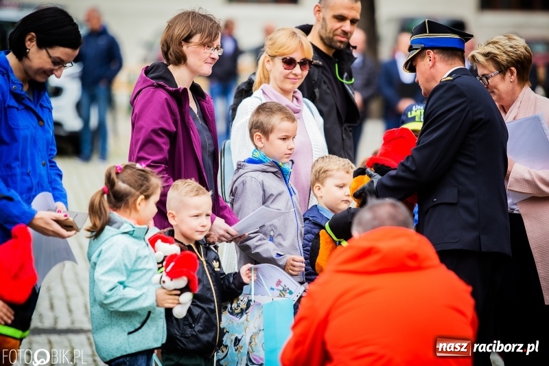 Zdjęcie w galerii na portalu naszraciborz.pl: Bogu na chwałę, ludziom na pożytek. Strażacy świętowali na zamku [FOTO i WIDEO] wiadomości z regionu