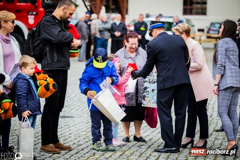 Zdjęcie w galerii na portalu naszraciborz.pl: Bogu na chwałę, ludziom na pożytek. Strażacy świętowali na zamku [FOTO i WIDEO] wiadomości z regionu