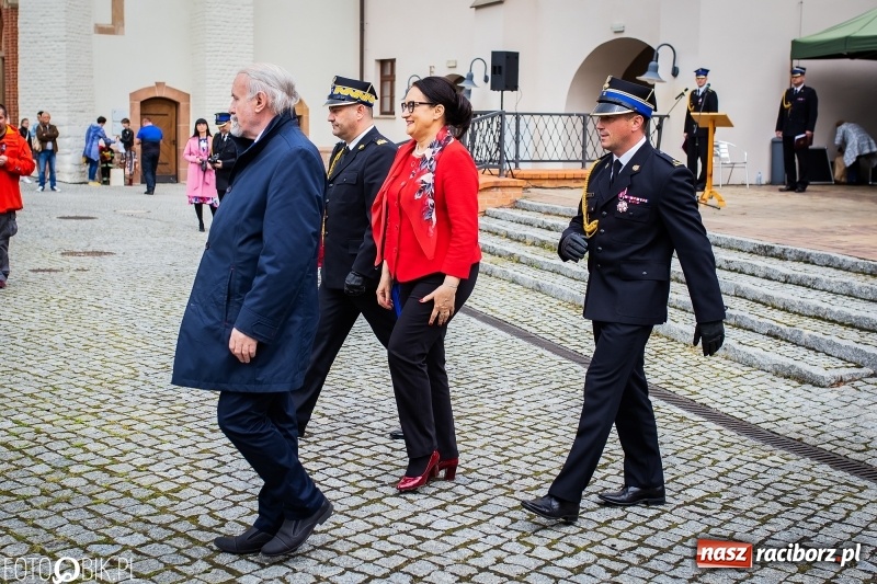 Zdjęcie w galerii na portalu naszraciborz.pl: Bogu na chwałę, ludziom na pożytek. Strażacy świętowali na zamku [FOTO i WIDEO] wiadomości z regionu