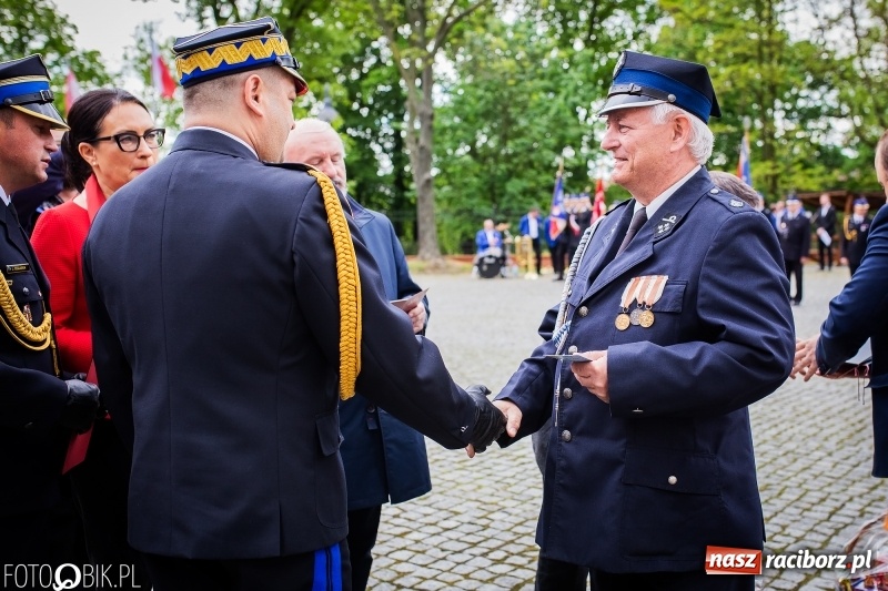 Zdjęcie w galerii na portalu naszraciborz.pl: Bogu na chwałę, ludziom na pożytek. Strażacy świętowali na zamku [FOTO i WIDEO] wiadomości z regionu