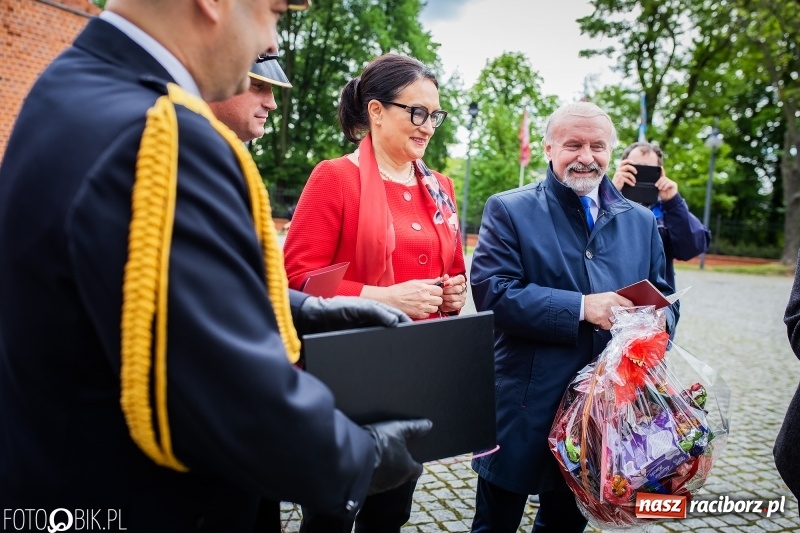 Zdjęcie w galerii na portalu naszraciborz.pl: Bogu na chwałę, ludziom na pożytek. Strażacy świętowali na zamku [FOTO i WIDEO] wiadomości z regionu