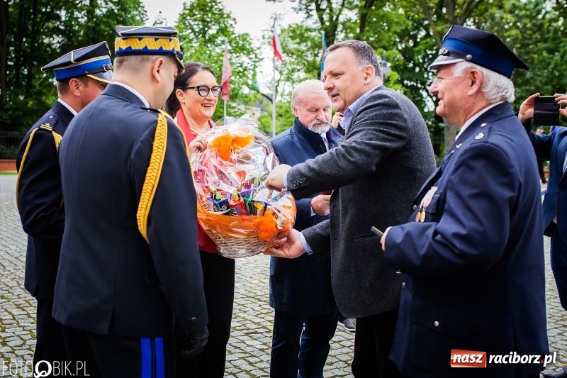 Zdjęcie w galerii na portalu naszraciborz.pl: Bogu na chwałę, ludziom na pożytek. Strażacy świętowali na zamku [FOTO i WIDEO] wiadomości z regionu