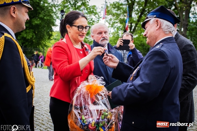 Zdjęcie w galerii na portalu naszraciborz.pl: Bogu na chwałę, ludziom na pożytek. Strażacy świętowali na zamku [FOTO i WIDEO] wiadomości z regionu