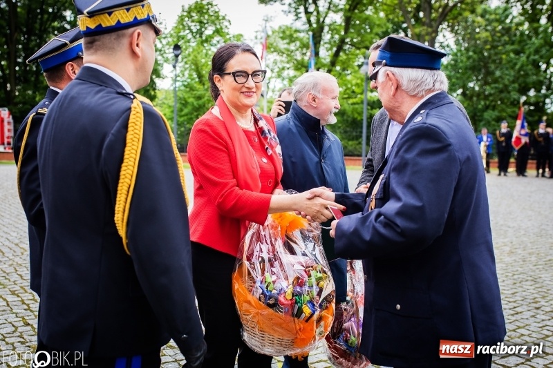 Zdjęcie w galerii na portalu naszraciborz.pl: Bogu na chwałę, ludziom na pożytek. Strażacy świętowali na zamku [FOTO i WIDEO] wiadomości z regionu