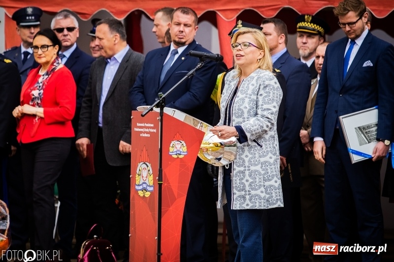 Zdjęcie w galerii na portalu naszraciborz.pl: Bogu na chwałę, ludziom na pożytek. Strażacy świętowali na zamku [FOTO i WIDEO] wiadomości z regionu