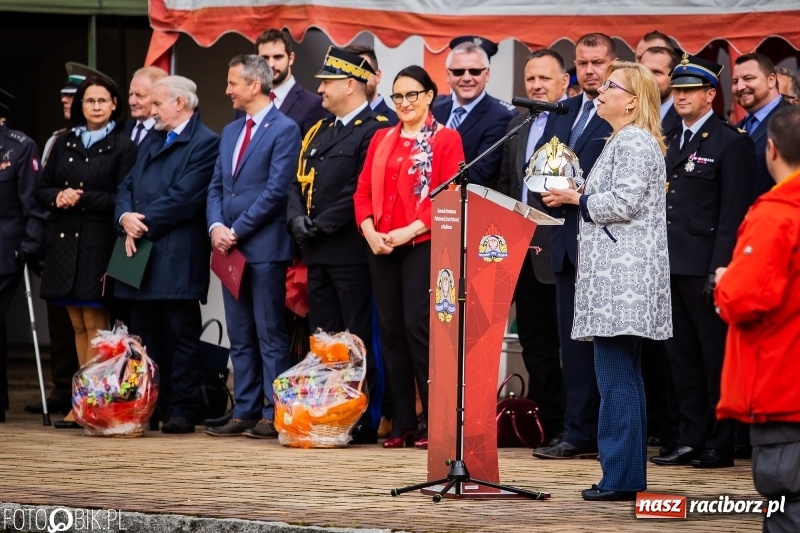 Zdjęcie w galerii na portalu naszraciborz.pl: Bogu na chwałę, ludziom na pożytek. Strażacy świętowali na zamku [FOTO i WIDEO] wiadomości z regionu