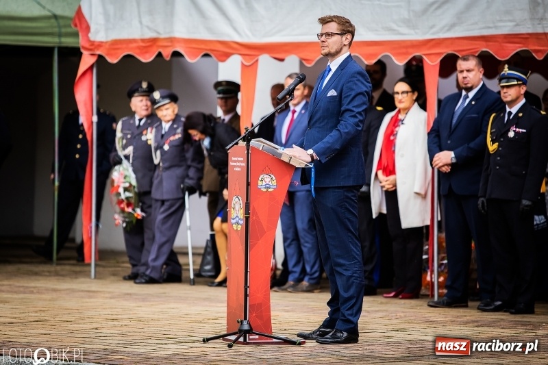Zdjęcie w galerii na portalu naszraciborz.pl: Bogu na chwałę, ludziom na pożytek. Strażacy świętowali na zamku [FOTO i WIDEO] wiadomości z regionu