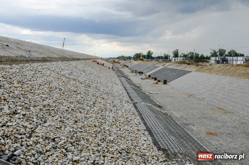 Zdjęcie w galerii na portalu naszraciborz.pl: Zbiornik RACIBÓRZ zostanie oddany w terminie! wiadomości z regionu