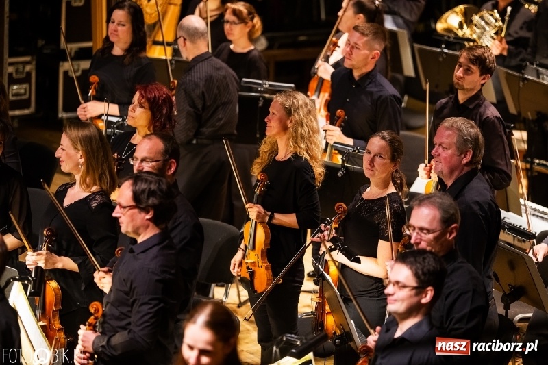 Zdjęcie w galerii na portalu naszraciborz.pl: Koncert muzyki filmowej w wykonaniu Orkiestry Filharmonii z Ostrawy w RCK wiadomości z regionu