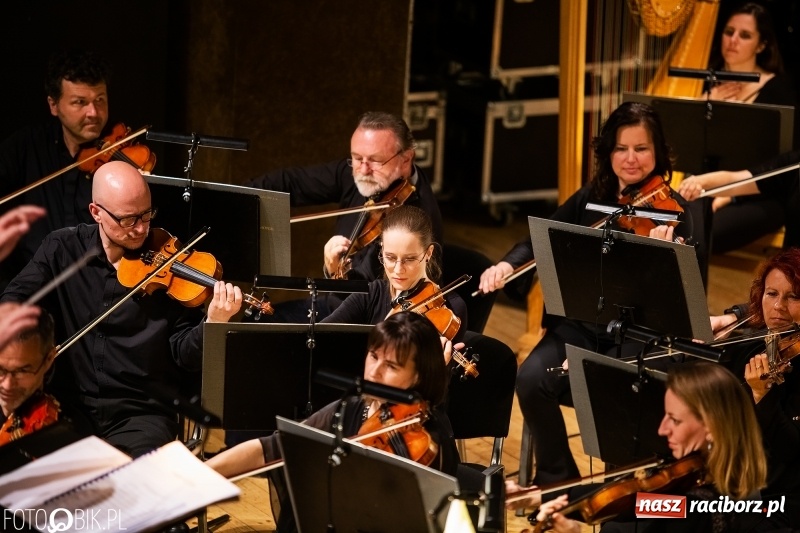 Zdjęcie w galerii na portalu naszraciborz.pl: Koncert muzyki filmowej w wykonaniu Orkiestry Filharmonii z Ostrawy w RCK wiadomości z regionu
