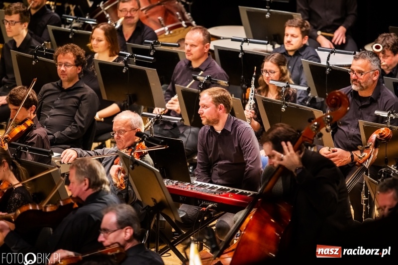 Zdjęcie w galerii na portalu naszraciborz.pl: Koncert muzyki filmowej w wykonaniu Orkiestry Filharmonii z Ostrawy w RCK wiadomości z regionu