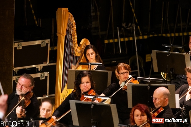 Zdjęcie w galerii na portalu naszraciborz.pl: Koncert muzyki filmowej w wykonaniu Orkiestry Filharmonii z Ostrawy w RCK wiadomości z regionu