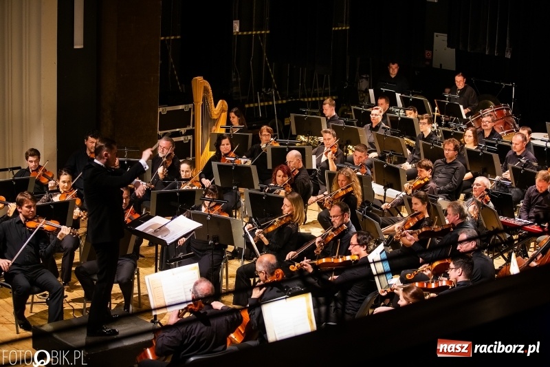 Zdjęcie w galerii na portalu naszraciborz.pl: Koncert muzyki filmowej w wykonaniu Orkiestry Filharmonii z Ostrawy w RCK wiadomości z regionu