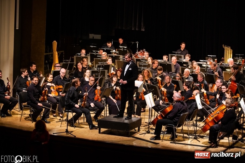 Zdjęcie w galerii na portalu naszraciborz.pl: Koncert muzyki filmowej w wykonaniu Orkiestry Filharmonii z Ostrawy w RCK wiadomości z regionu