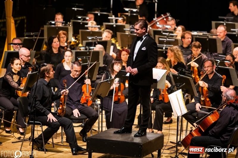 Zdjęcie w galerii na portalu naszraciborz.pl: Koncert muzyki filmowej w wykonaniu Orkiestry Filharmonii z Ostrawy w RCK wiadomości z regionu