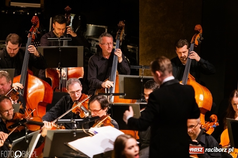 Zdjęcie w galerii na portalu naszraciborz.pl: Koncert muzyki filmowej w wykonaniu Orkiestry Filharmonii z Ostrawy w RCK wiadomości z regionu