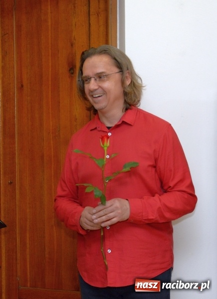 Zdjęcie w galerii na portalu naszraciborz.pl: Bez tytułu. Wystawa prac Mariana Solisza w Muzeum  wiadomości z regionu