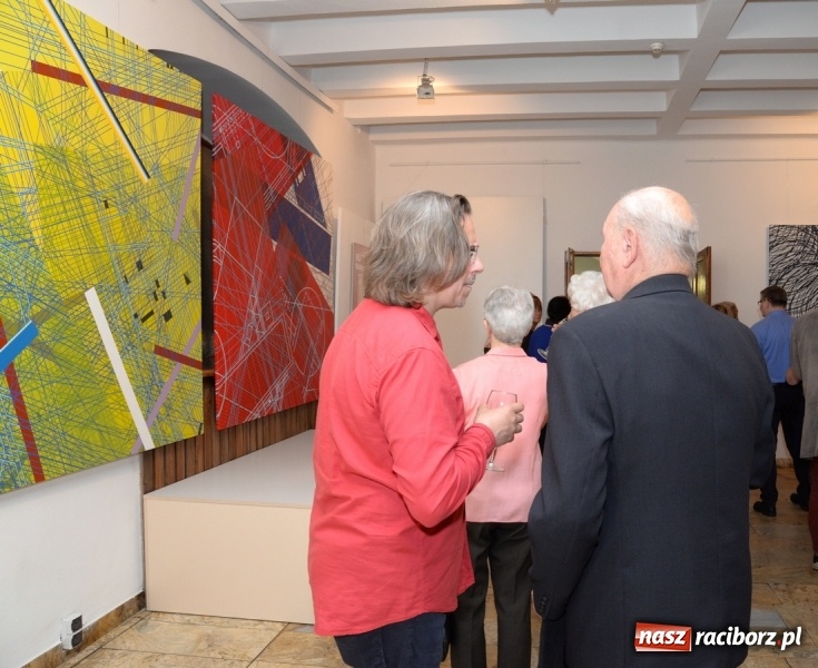 Zdjęcie w galerii na portalu naszraciborz.pl: Bez tytułu. Wystawa prac Mariana Solisza w Muzeum  wiadomości z regionu