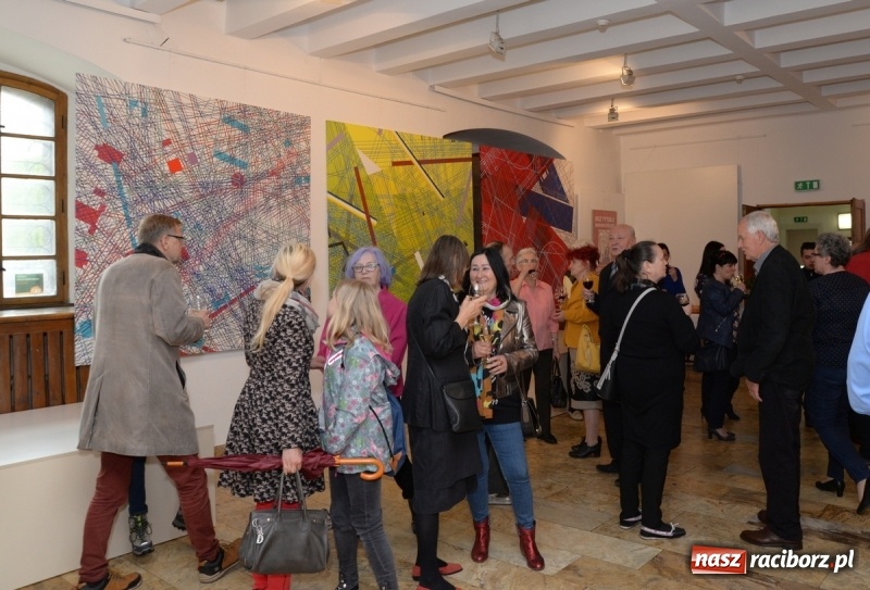 Zdjęcie w galerii na portalu naszraciborz.pl: Bez tytułu. Wystawa prac Mariana Solisza w Muzeum  wiadomości z regionu