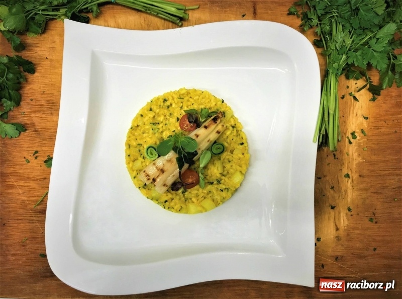 Zdjęcie w galerii na portalu naszraciborz.pl: W Braxtonie polecają risotto z białymi szparagami  wiadomości z regionu
