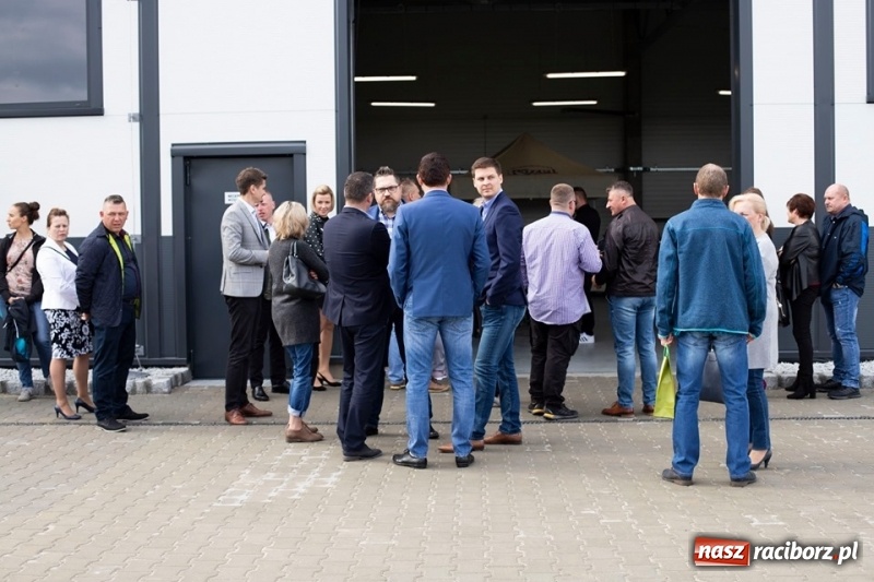 Zdjęcie w galerii na portalu naszraciborz.pl: W strefie przy Bartka Lasoty otwarto pierwszy zakład  wiadomości z regionu