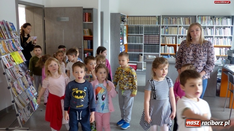 Zdjęcie w galerii na portalu naszraciborz.pl: Dzień otwarty, czyli biblioteka od kuchni  wiadomości z regionu