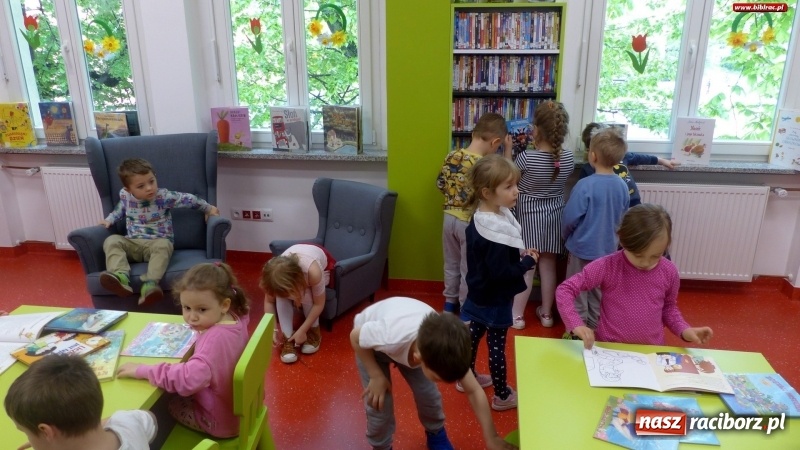 Zdjęcie w galerii na portalu naszraciborz.pl: Dzień otwarty, czyli biblioteka od kuchni  wiadomości z regionu