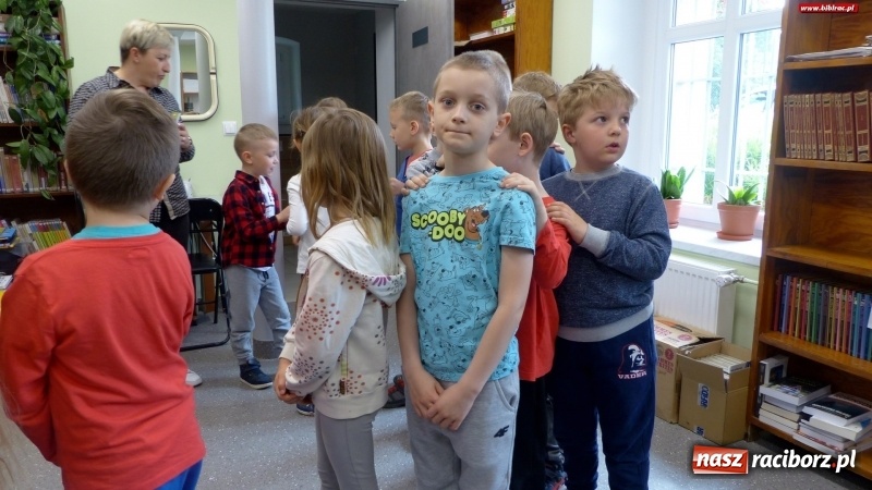 Zdjęcie w galerii na portalu naszraciborz.pl: Dzień otwarty, czyli biblioteka od kuchni  wiadomości z regionu