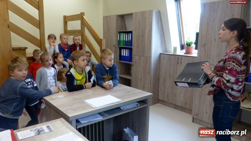 Zdjęcie w galerii na portalu naszraciborz.pl: Dzień otwarty, czyli biblioteka od kuchni  wiadomości z regionu