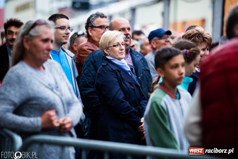 Zdjęcie w galerii na portalu naszraciborz.pl: TOBY gwiazdą pierwszego dnia pietrowickiej Eko-Wystawy wiadomości z regionu