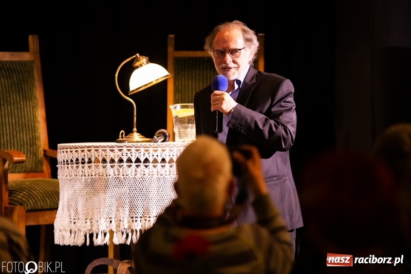 Zdjęcie w galerii na portalu naszraciborz.pl: Promocja kolejnego numeru Almanachu Prowincjonalnego w RCK wiadomości z regionu