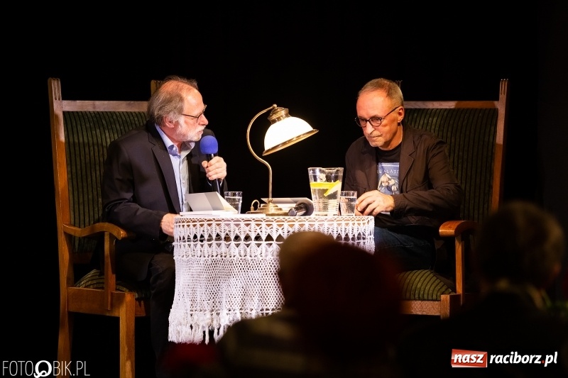 Zdjęcie w galerii na portalu naszraciborz.pl: Promocja kolejnego numeru Almanachu Prowincjonalnego w RCK wiadomości z regionu