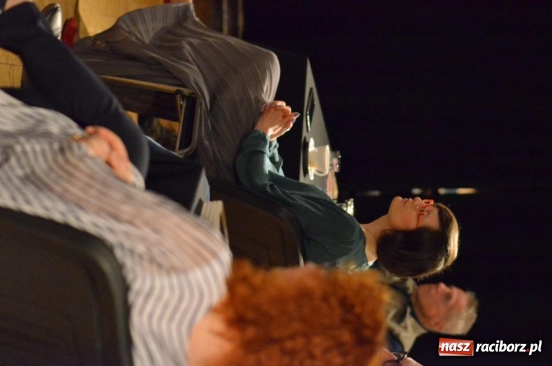 Zdjęcie w galerii na portalu naszraciborz.pl: Promocja kolejnego numeru Almanachu Prowincjonalnego w RCK wiadomości z regionu