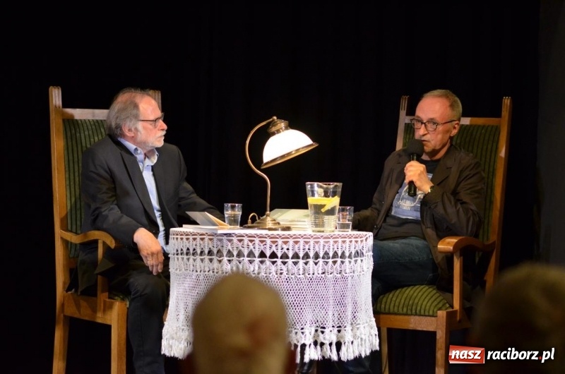 Zdjęcie w galerii na portalu naszraciborz.pl: Promocja kolejnego numeru Almanachu Prowincjonalnego w RCK wiadomości z regionu