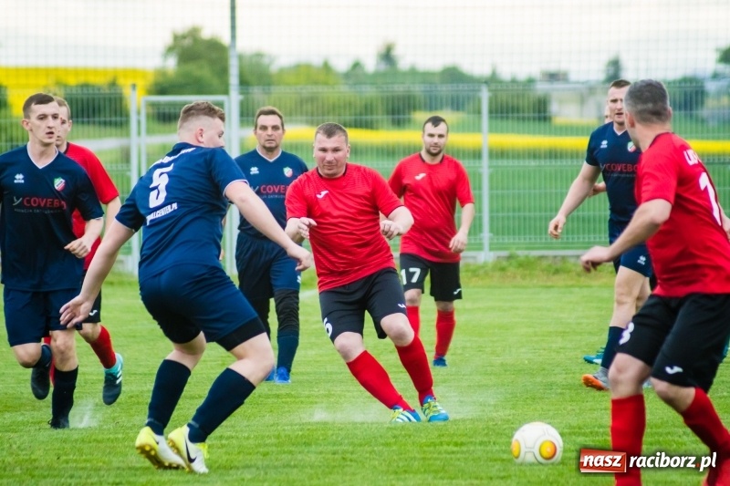 Zdjęcie w galerii na portalu naszraciborz.pl: C klasa. Emocjonujące spotkanie w Bolesławiu. Ruch górą [FOTO] wiadomości z regionu