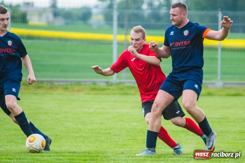 Zdjęcie w galerii na portalu naszraciborz.pl: C klasa. Emocjonujące spotkanie w Bolesławiu. Ruch górą [FOTO] wiadomości z regionu