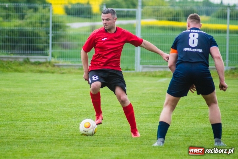 Zdjęcie w galerii na portalu naszraciborz.pl: C klasa. Emocjonujące spotkanie w Bolesławiu. Ruch górą [FOTO] wiadomości z regionu
