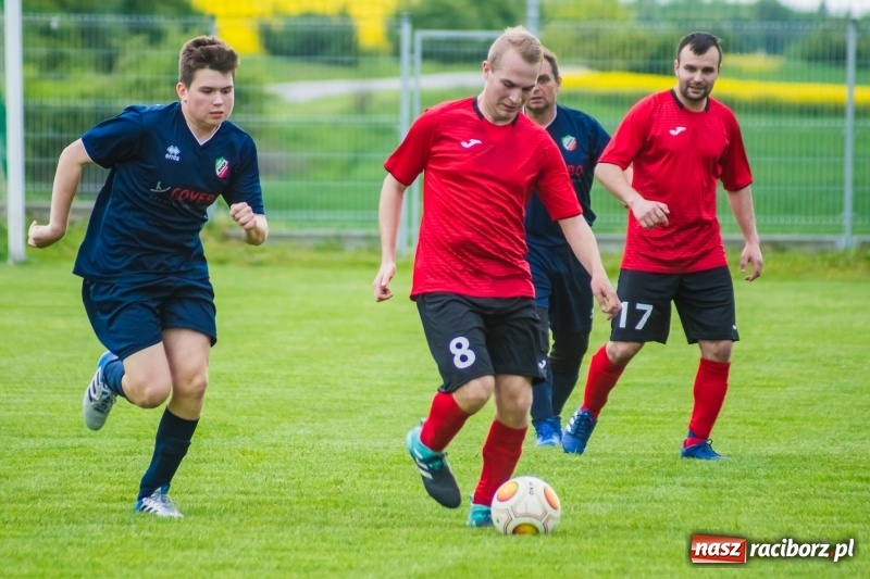 Zdjęcie w galerii na portalu naszraciborz.pl: C klasa. Emocjonujące spotkanie w Bolesławiu. Ruch górą [FOTO] wiadomości z regionu