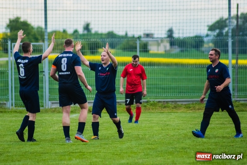Zdjęcie w galerii na portalu naszraciborz.pl: C klasa. Emocjonujące spotkanie w Bolesławiu. Ruch górą [FOTO] wiadomości z regionu