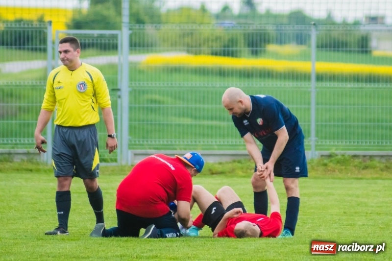 Zdjęcie w galerii na portalu naszraciborz.pl: C klasa. Emocjonujące spotkanie w Bolesławiu. Ruch górą [FOTO] wiadomości z regionu