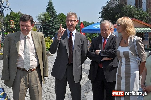 Zdjęcie w galerii na portalu naszraciborz.pl: Rajd trzeźwości: 3 tys. km przed nimi wiadomości z regionu