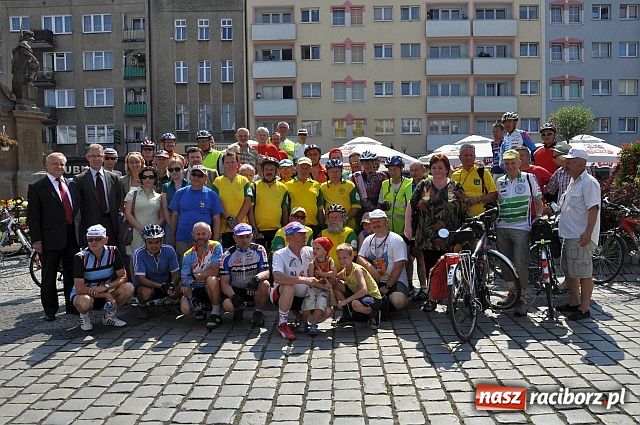 Zdjęcie w galerii na portalu naszraciborz.pl: Rajd trzeźwości: 3 tys. km przed nimi wiadomości z regionu