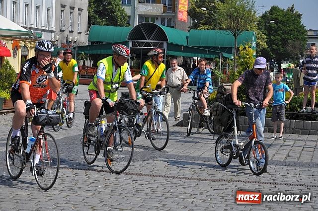 Zdjęcie w galerii na portalu naszraciborz.pl: Rajd trzeźwości: 3 tys. km przed nimi wiadomości z regionu