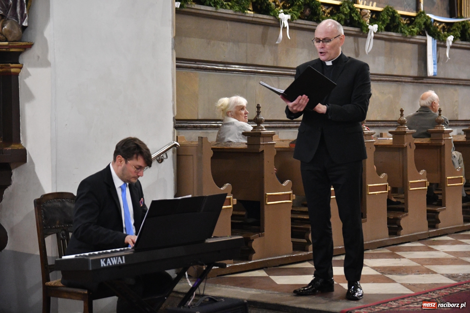 Zdjęcie w galerii na portalu naszraciborz.pl: Servi Domini Cantores wystąpili w świątyni farnej [FOTO]  wiadomości z regionu