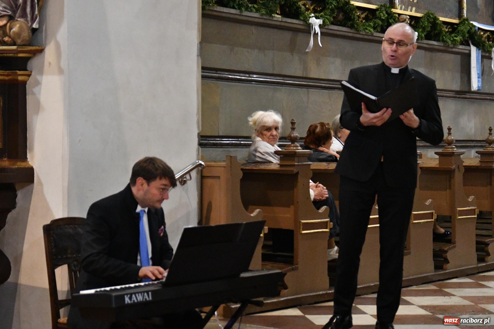 Zdjęcie w galerii na portalu naszraciborz.pl: Servi Domini Cantores wystąpili w świątyni farnej [FOTO]  wiadomości z regionu