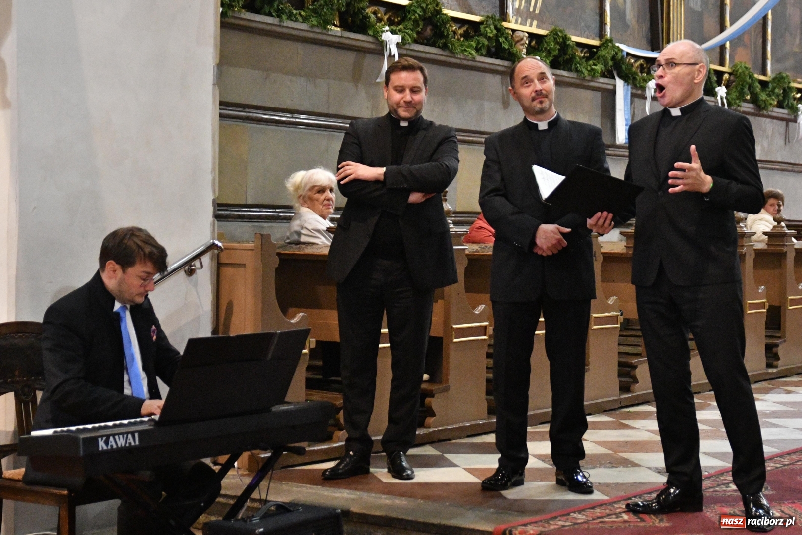 Zdjęcie w galerii na portalu naszraciborz.pl: Servi Domini Cantores wystąpili w świątyni farnej [FOTO]  wiadomości z regionu