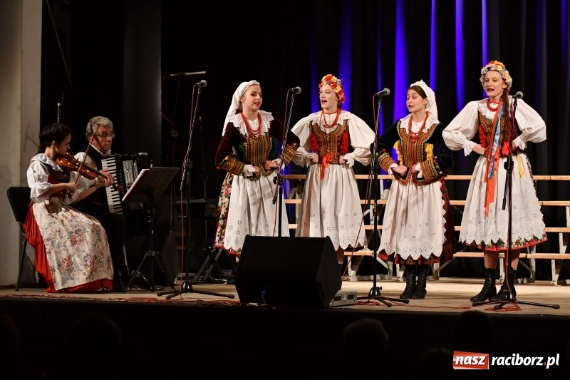 Zdjęcie w galerii na portalu naszraciborz.pl: XV edycja Festiwalu Pieśni Stanisława Moniuszki w Raciborzu  wiadomości z regionu